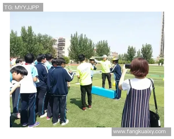 踢足球比拼技巧与团队合作的重要性探讨与实践分享